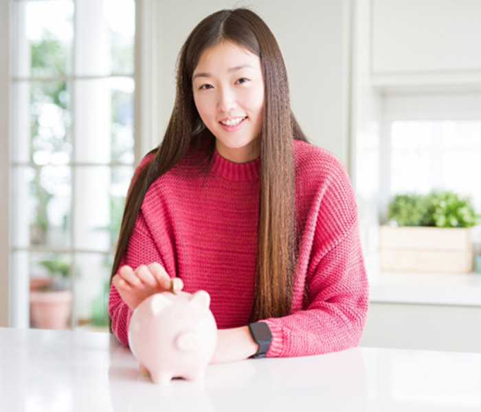 Fort Lee patient saving money in a piggy bank